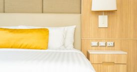 1-star room with capacity for 5